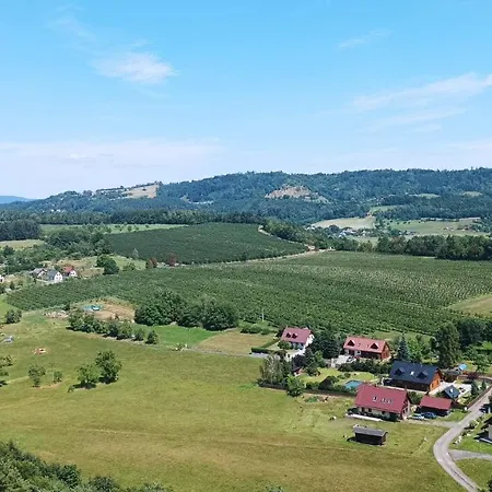 Cerveny Stylovy 3 Km Od Male Skaly Koberovy
