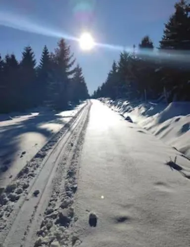 Cerveny Stylovy 3 Km Od Male Skaly *